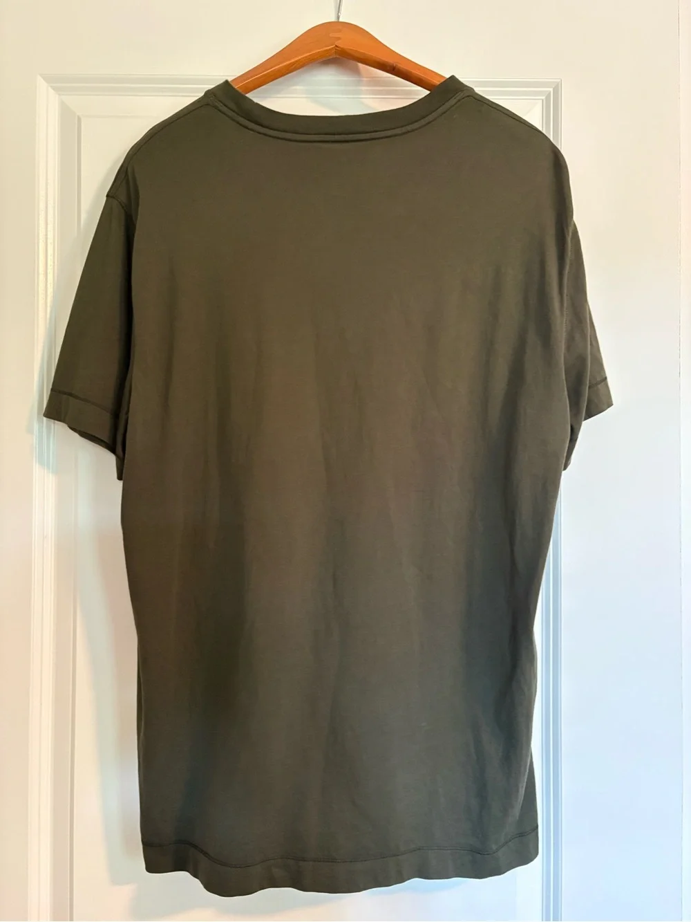 Banana Republic Men's Olive Green Short-Sleeve Crew Neck T-Shirt